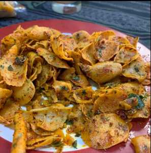 Moring Pedas Daun Jeruk/Morling Pedas Keripik Moring-bumbu jeruk & gurih Cemilan