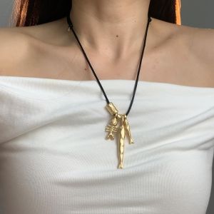 HEALMEYOU Long Fish Pendant Necklace Adjustable Vintage Bone Pendant Choker Trendy Gold and silver Sweater Chain Minimalist Style
