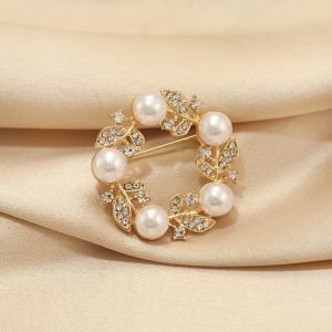 WELLNOW Golden Brooch Tulip Flower Pearl Jewelry Fashion Luxury Clothing Accessories Men Women