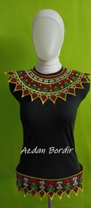 Renda bordir kostum tari anak motip wajik maluku