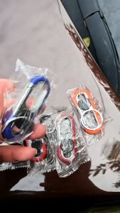 1pcs Car Keychain Creative Key Holder Men Fashion Camping Climbing Metal Key Ring Car Styling Auto Car Keyring Accessories