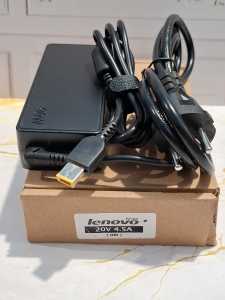 ADAPTOR Lenovo PETAK 20V 4.5A Original