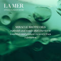 La Mer | The Micro Peel | Exfoliant Exfoliator, Perawatan anti-aging haluskan pori mencerahkan meratakan warna kulit. 