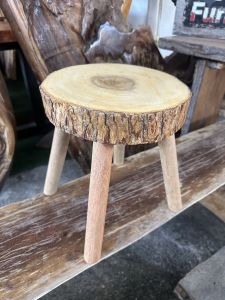 เก้าอี้ไม้ สตูล เก้าอี้วินเทจ ไม้จามจุรี กว้าง10นิ้ว สูง 12.5นิ้ว สีไม้ธรรมชาติ ม้านั่ง เก้าอี้เดี่ยว เก้าอีผู้ใหญ่  เก้าอี้รับแขก เก้าอี้มินิมอล