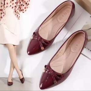 YASMINALSHOP11 - Sepatu Ballet Flat Wanita Kulit Sintetis Motif Polkadot Ujung Kapasitas Bordir untuk Kerja / Kasual