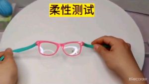 set with case Kids Silicon frame Anti Radiation Anti-blue Rays Eyeglasses non-degree Computer Eyewear Children Super-Light Non-toxic and Harmless