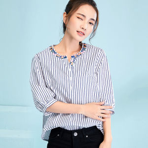 LHSunshine Hot deals 💥 เสื้อผ้าแฟชั่นผู้หญิง เสื้อแฟชั่นราคาถูก รุ่นนี้เข้าใหม่ดีไซน์เริ่ด เสื้อเชิ้ตลายทางแนวตั้ง แขนห้าส่วน ทรงหลวม ผ้านิ่มใส่สบาย งานรุ่นนี้เข้าใหม่ในราคาสุดจึ้ง 😳 มี 3 สีให้เลือกกันเลยจ้า