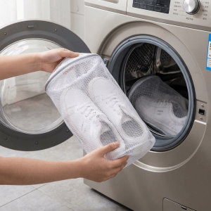 SPDD 2PCS Anti-Deformation Mesh Shoe Washing Bags Honeycomb with Zipper Laundry Shoes Protector Dirty Clothes Storage Bag Polyester Sneaker Laundry Bag for Home