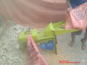 Khung máy tách ngô hạt mini