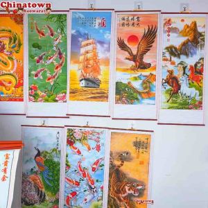 มู่ลี่ประดับฝาผนัง 32x80cm รวมทุกลาย รูปภาพมงคล ภาพฮวงจุ้ย ตกแต่งบ้าน ของขวัญปีใหม่ ม้าวิ่ง ปลาคราฟ มังกร พญานาค เรือสำเภา มู่ลี่