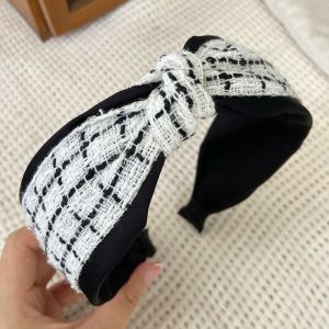 Bando Kain Korea 5.5cm Lebar Luxury Classic Black & White Tweed Knotted Headband BKLJ001
