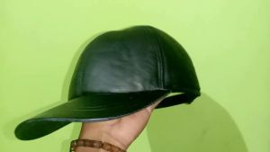 promo COD. topi olahan kulit kambing Garut terbaru /topi pria bahan kulit terbaru/model topi kekinian Casual/topi pria formal kulit domba lembut