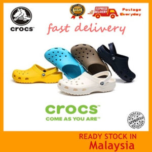 【Ready Stock】 CROCS Classic Clog Sandals Men and Women Slippers Flat Bottom Slippers Outdoor Casual Shoes