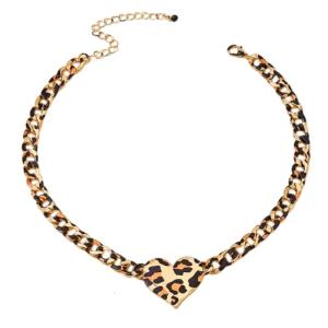 Exaggerated Leopard Heart Pendant Necklace Heart Necklace Alloy Texture Fashion and Trendy Jewelry Suitable for Women