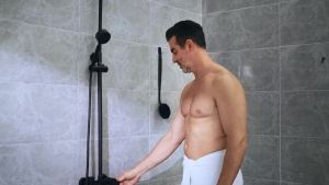 iTokGoK® Premium Silver-Infused Silicone Back Scrubber with Long Handle Back Brush for ShowerBack Brush Long Handle for Men and WomenErgonomic No-Slip Handle Long-Lasting (Black)