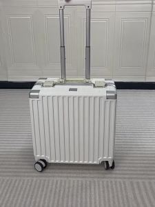 SG Stock.Durable suitcase spinner wheels carry-on lightweight suitcase 18-inch travel case small trolley case