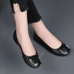 Women soft leather round toe flat ballet shoes comfort mother shoes