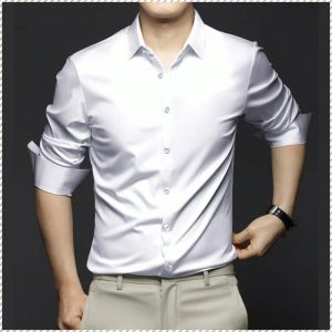 เสื้อระบายอากาศได้ดีและเป็นมิตรกับผิวหนังของผู้ชาย ระดับไฮเอนด์ เสื้อธุรกิจ ต่อต้านริ้วรอย