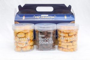 Kuker Kue Kering Hampers Lebaran Dan Oleh -Oleh Nastar Cokocips Kastangel Kue Lebaran Premium Enak Isian Kurma Sukari