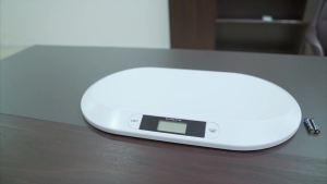 20KG/44LBS Electronic Digital Baby Weighing Scale Measure Infant/Baby/Pet Weight Accurately Precision of 10g Length 55cm Large LCD Display Weight Measure Tool White