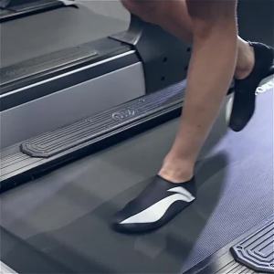 Kasut Sukan Dalaman Li Ning Alat Lompat Tali Aerobik Wanita Penyerap Kejutan Kasut Senaman Non-Slip Bawah Lembut Kasut Latihan Larian Gimnasium Lelaki