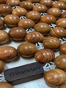 Chiếu Hạt Gỗ Hương Mộc - Kích Thước 12mx19m hạt 1.8cm ( Mian.vn )