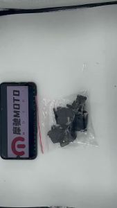 ไฟหน้าสกู๊ตเตอร์ Wuyang Princess Zhongsha ที่เข้ากันได้กับรถจักรยานยนต์และยานพาหนะไฟฟ้า สัญญาณไฟเลี้ยว แตร ลดแสง สวิตช์ห้าฟังก์ชันหลัก