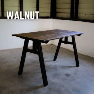 Silko Table 100% Solid Rubber Wood With Modern Design And Easy To Assemble