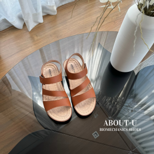 ABOUT-U รองเท้าเพื่อสุขภาพ รองเท้ารัดส้น ใส่สบาย น้ำหนักเบา เย็บรอบใช้ทนมาก กันน้ำ กันลื่น รุ่นRoman