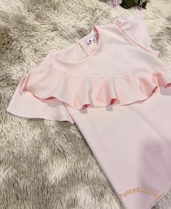 เสื้อคอกลมแต่งระบายเฉียงน่ารัก