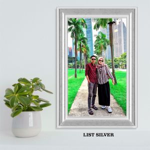 CETAK FOTO UKURAN ( 20x30.cm ) 12R MEDIA BINGKAI PAPAN KAYU MDF