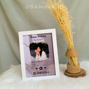 (B2130004) KADO ULANG TAHUN/WISUDA/ENGAGEMENT/ANNIVERSARY/PERNIKAHAN/Frame Gif/Wedding/ Graduation BINGKAI FOTO/Hampers Murah