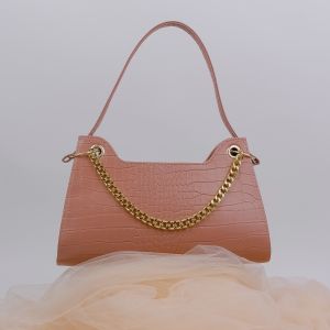 Lyora Shoulder Bag