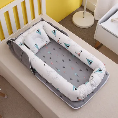 Đệm ngủ cho bé Baby Mom Đệm nằm di động cho bé ngủ ngon hàng 2 lớp (tặng kèm gối chống méo đầu dành cho bé)- MomChoice