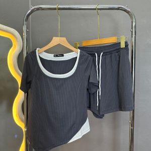 Set đồ nữ Bigsize Cô Nhỏ áo thun cổ tròn viền tà nhọn kèm quần đùi thun có dây cột 58-95kg - SET819