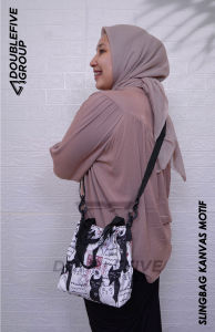 TAS WANITA TAS SLING BAG KANVAS MOTIF TAS SELEMPANG Size 20 x 7 x 21 TERBARU 2022
