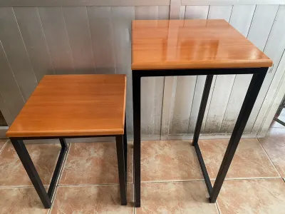 โต๊ะอเนกประสงค์ หน้าไม้ยางพารา ขนาด 40x40x50cm. เเละ 40x40x75cm. มีทั้งขาเหล็กสีขาวเเละสีดำ (รุ่นทูโทน)