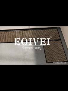 ชุดพรมและแผ่นรองครัวกันลื่น 2 ชิ้น ซักได้ ดูดซับน้ำสำหรับครัว หน้าอ่างล้างจาน แผ่นรองพื้นครัว ขนาด 17.3"x 47"+17.3"x 29" (สีดำ)