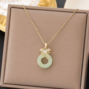 Female influencers stainless steel accessory with a high-end feel copper micro-inlaid zircon pendant fashionable necklace niche collarbone chain jewelry