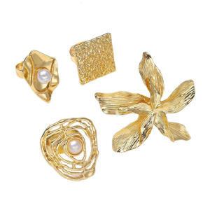 4 Pieces Trendy Irregular Alloy Rings Long Time Use Accessory for Fashionable Women Suitable for Various Event