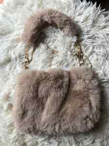 Party Bag Plush Shoulder Bag Chain Fluffy Handbag Fashion Soft Bags Abroad Travel Shoulder Sling Bag