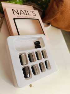 kuku palsu isi 10 pcs model square pendek shimmer cat eye lem dan dus lengkap