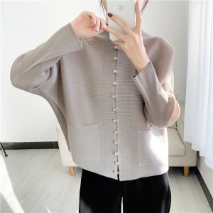 Round Neck Pleated Shirt For Women Single Breasted Long Sleeves Solid Color Tops Casual Female Clothes 2025 New Summer