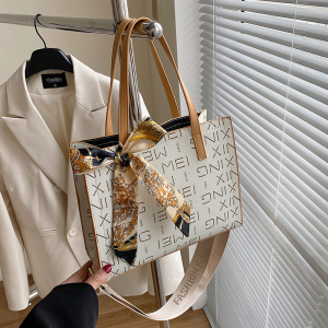 Hand bag atau Tas Selempang Wanita Model Terbaru CPT 604