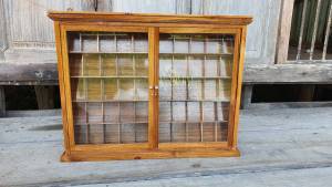 กล่องใส่พระ 50 ช่อง ชั้นวางพระเครื่องติดผนัง ตู้พระไม้สักแขวผนังตั้งได้ กล่องใส่พระเล็ก กล่องใส่พระไม้ราคาถูก กล่องพระเครื่อง วัตถุมงคล ตลับพระไม้ หลวงพ่อรวย หลวงพ่อพัฒน์ กล่องใส่เครื่องประดับ ของขวัญวันเกิด วันพ่อ วันแม่ รับทำกล่องพระตามขนาด - Lazada