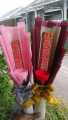 BUKET COKLAT 65gr DAN BUNGA FLANEL 1 TANGKAI, HADIAH VALENTINE/ULNGTAHUN/WISUDA/ANNIVERSARY. 