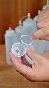Squeeze Bottle Condiment Dispenser Plastic Oil Jar for Tomato Sauce Salad Dressing