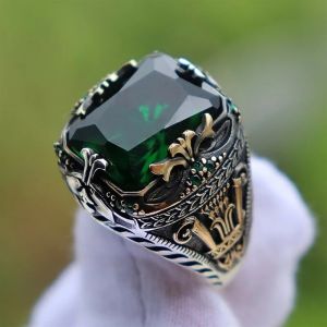 Luxury Vintage Mens Jade Ring Anti-allergy Durable Band Statement Ring Emerald Vintage Ring