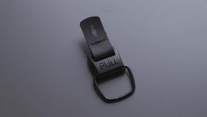 ALPAKA HUB Keychain - Magnetic Keychain Quick Release Magnetic System Secure and Functional Clip