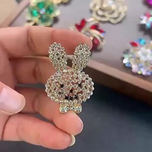 Cute Bunny Brooch Crystal Rabbit Pin Sparkling Fashion Jewelry